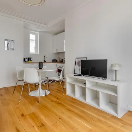 4 Personnes - Proche Tour Eiffel Apartmán Paříž