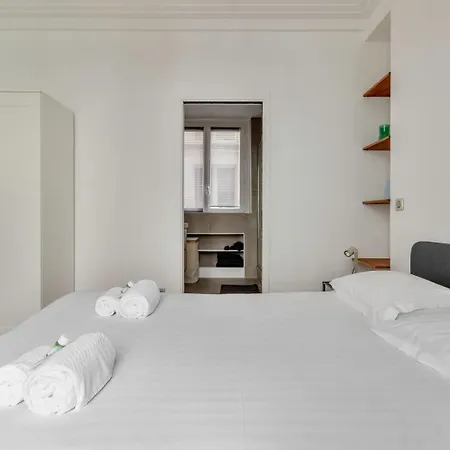 4 Personnes - Proche Tour Eiffel Apartmán Paříž